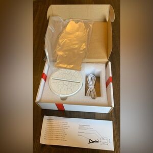 Labubu 3D Creative LED Lamp - Change light to one of 7 colors. NWT